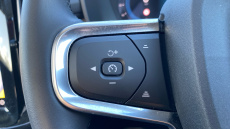 Volvo XC40 2.0 B3P Ultra Dark 5dr Auto Petrol Estate